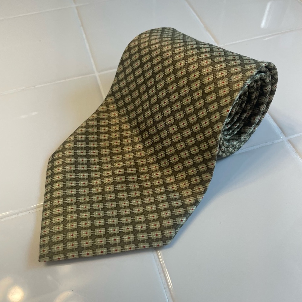 Classic Checkered Green‎ Men's Tie 100% Silk